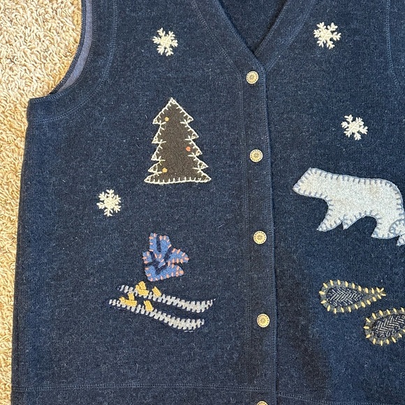 Woolrich Navy 100% Wool Button Up Winter Scene Cottagecore Festive Vest Sz L - Picture 8 of 9